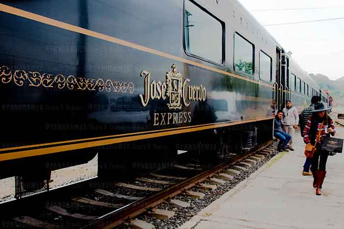 por abordar el tren de tequila jose cuervo express en tour