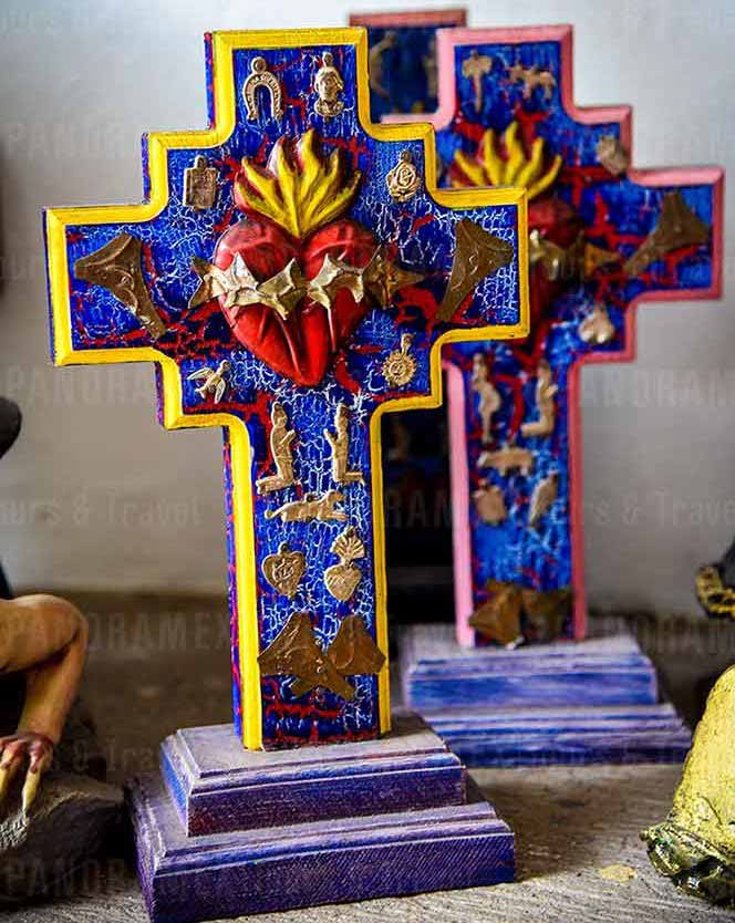 arte sacro en tlaquepaque durante tour tlaquepaque y destileria