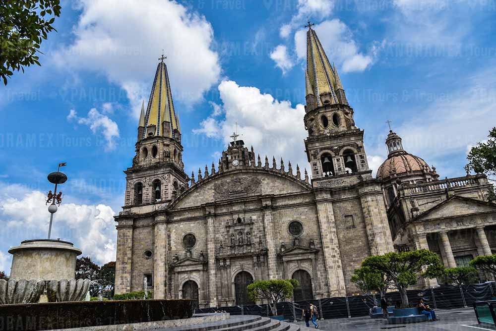 catedral de guadalajara en tour por ambiente tequilero